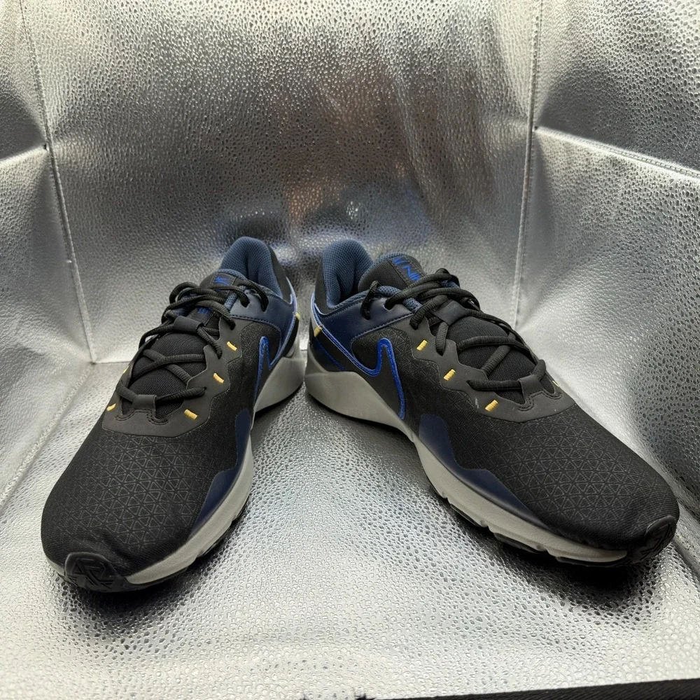 Size 11.5 Nike Legend Essential 2 Mens Black Blue White Walking Shoes CQ9356-034